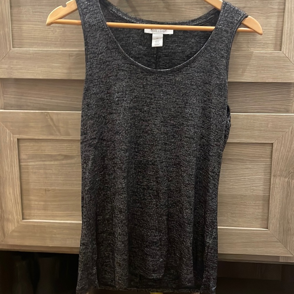 White House black market tank